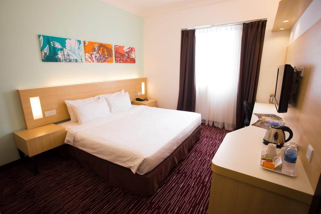 Deluxe Double Room,735986074:JPEG